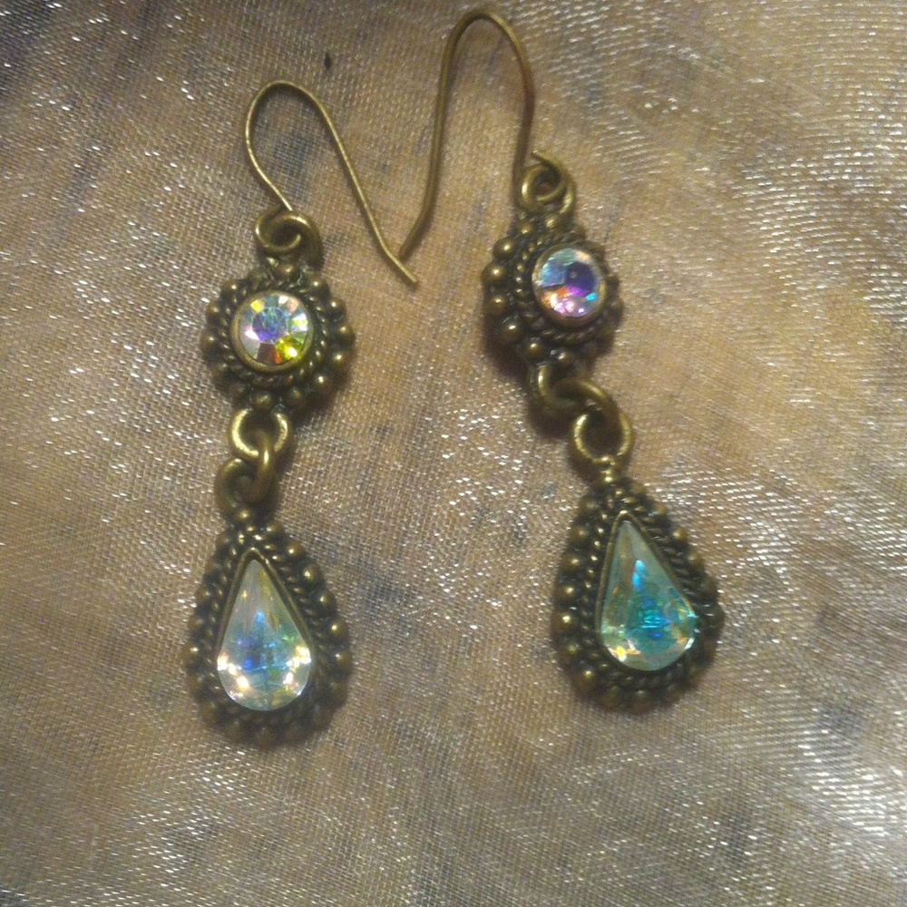 Stunning Earrings!💎💗 Firm